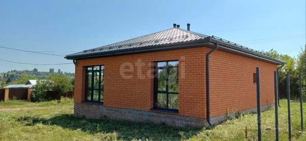 Дом в Саратовская область, Саратов ул. Клеверная, 13 (94 м) - Фото 1