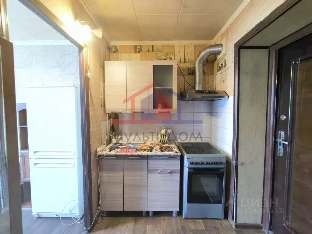Комната Белгородская область, Губкин ул. Лазарева, 3 (17.3 м) - Фото 0