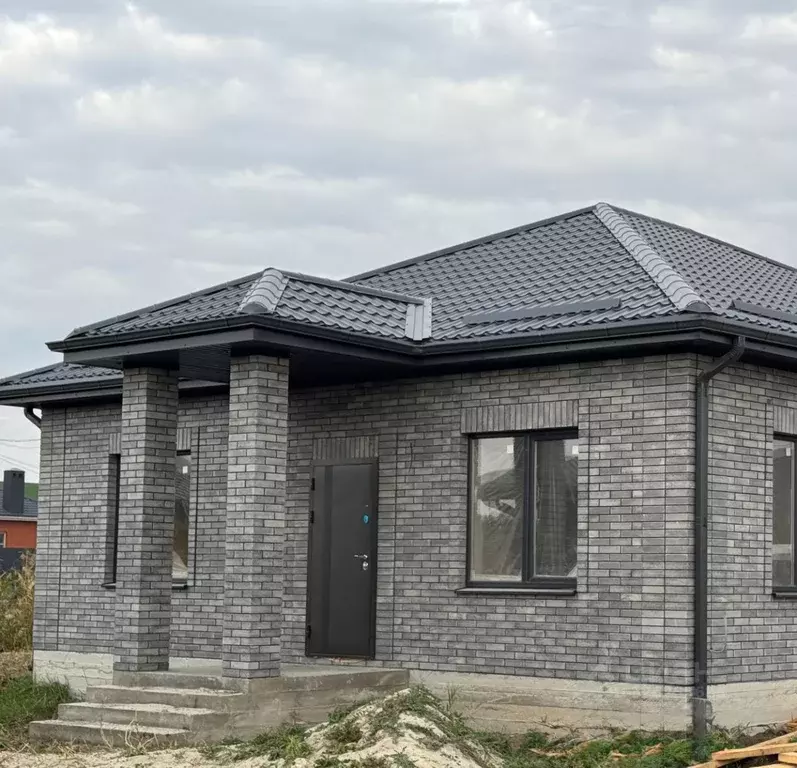 Дом в Ростовская область, Азовский район, с. Кулешовка  (100 м) - Фото 1