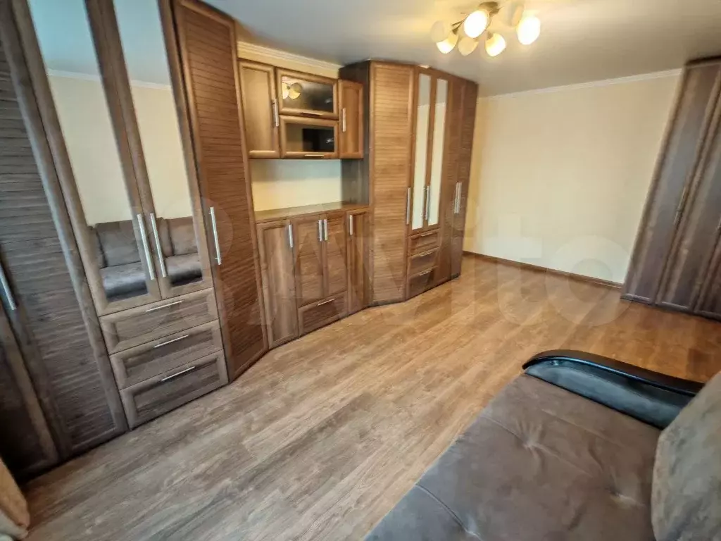 2-к. квартира, 60 м, 1/12 эт. - Фото 1