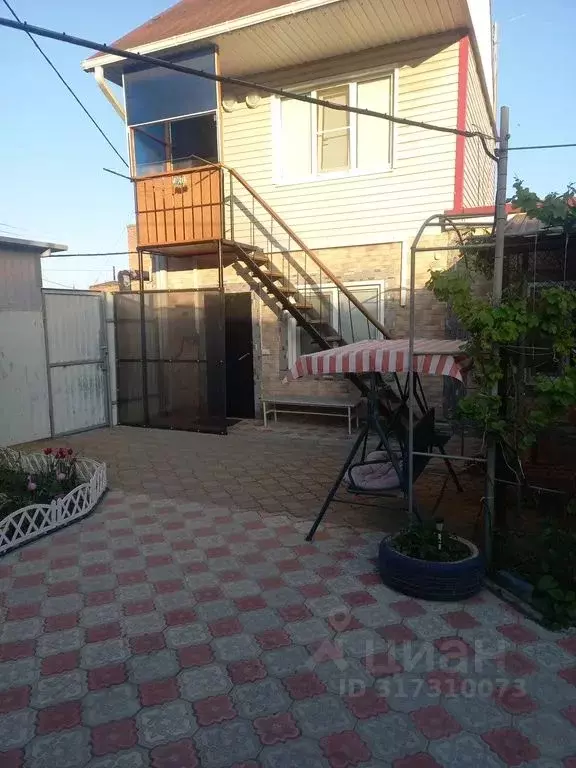 Студия Краснодарский край, Ейск ул. Кропоткина, 117 (22.0 м) - Фото 0