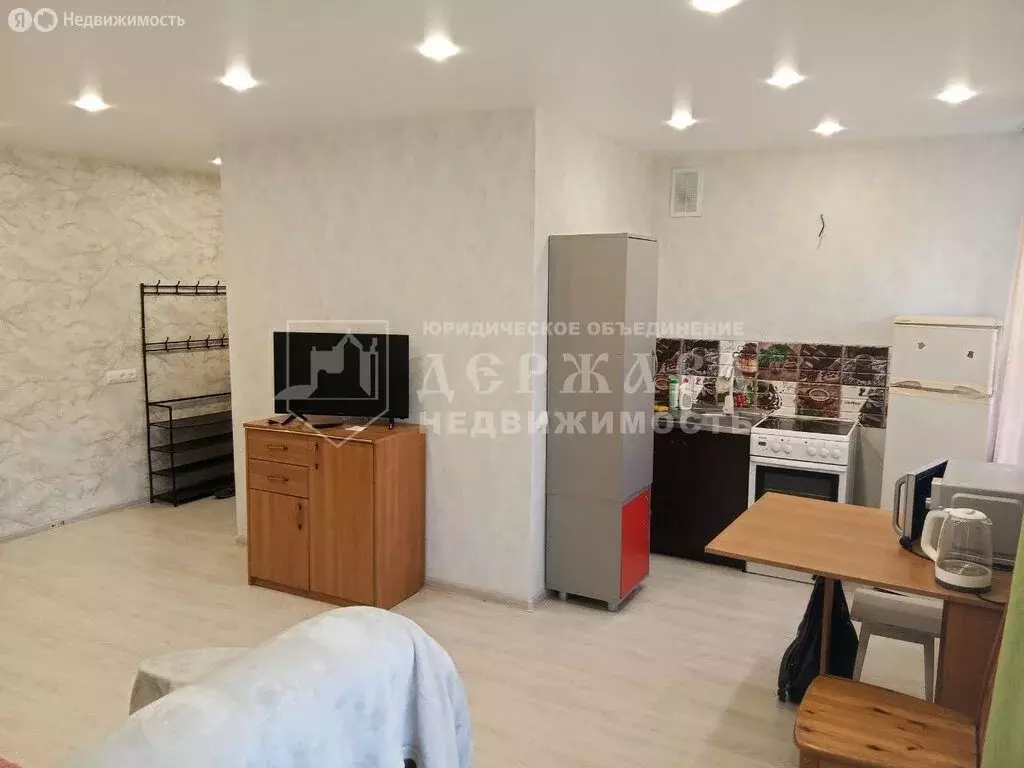 2-комнатная квартира: Междуреченск, улица Космонавтов, 16 (44.3 м) - Фото 1