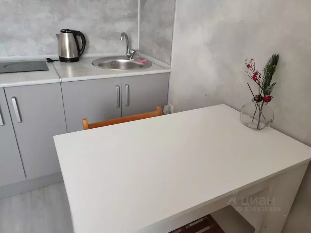 Студия Тюменская область, Тюмень Интернациональная ул., 199 (20.0 м) - Фото 1