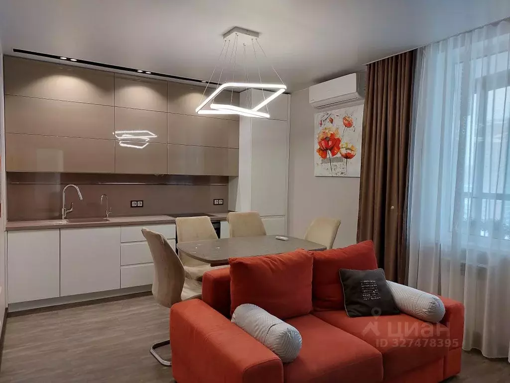 3-к кв. Новосибирская область, Новосибирск Линейная ул., 53 (75.9 м) - Фото 1