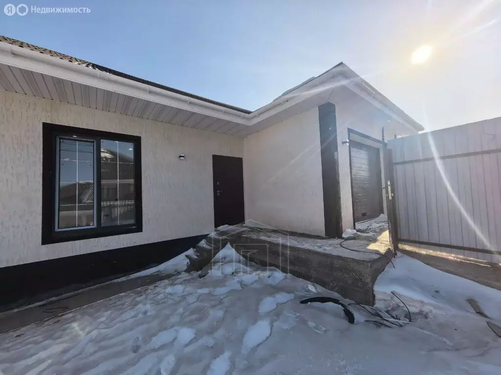 Дом в село Мамоны, Тополиная улица (200 м) - Фото 2