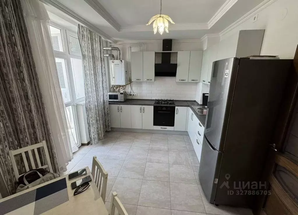 1-к кв. Крым, Симферополь ул. Батурина, 211 (42.0 м) - Фото 1