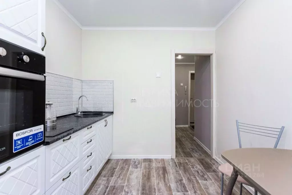 1-к кв. Тюменская область, Тюмень Магаданская ул., 11 (33.4 м) - Фото 1