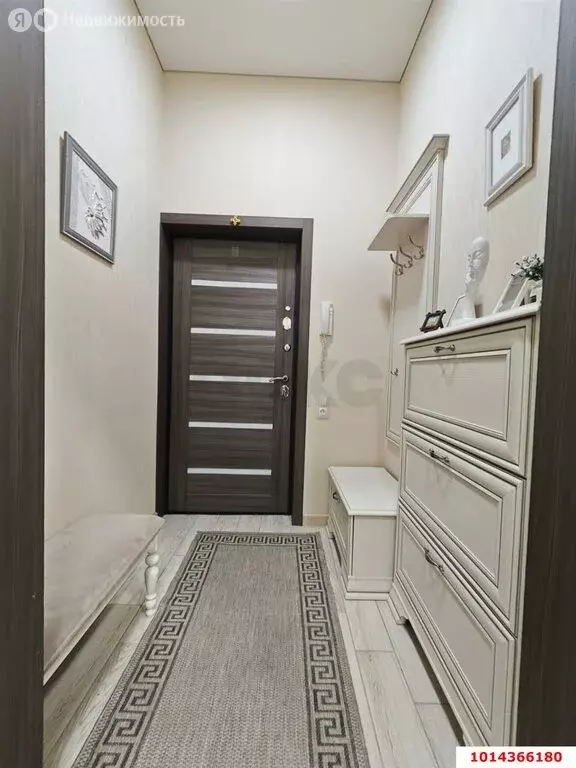 3-комнатная квартира: Краснодар, проспект Гёте, 9 (110 м) - Фото 0