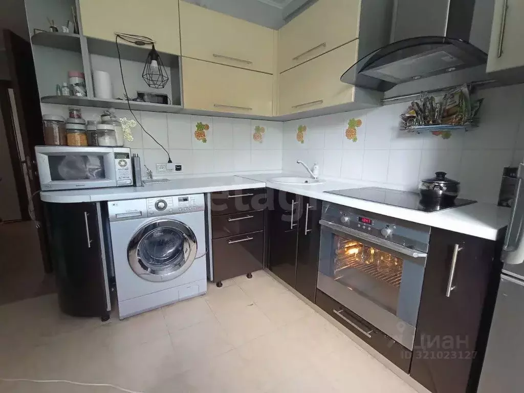 2-к кв. Красноярский край, Красноярск ул. Щорса, 51 (47.9 м) - Фото 1