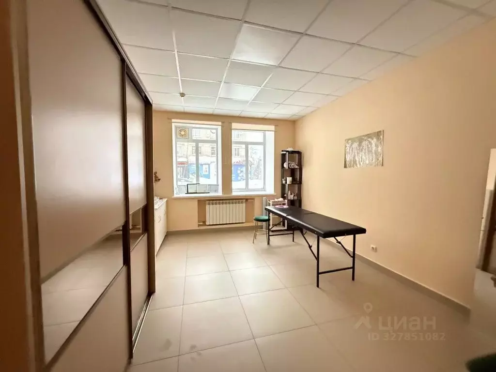 Офис в Кировская область, Кирово-Чепецк просп. Мира, 24 (100 м) - Фото 2