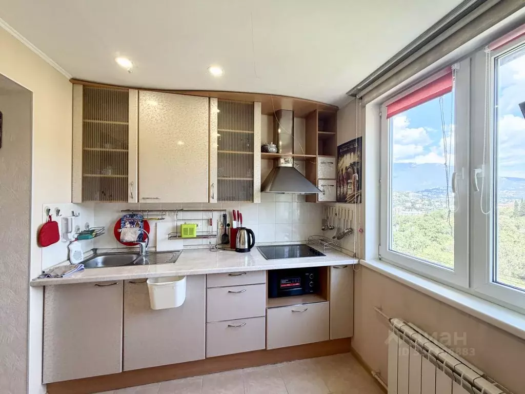 2-к кв. Крым, Ялта ул. Красноармейский въезд, 8 (50.0 м) - Фото 1