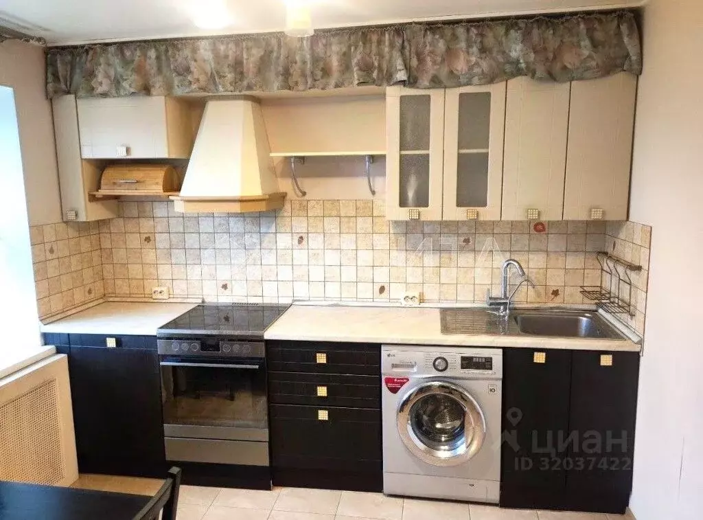 2-к кв. Тюменская область, Тюмень ул. Максима Горького, 10к1 (52.7 м) - Фото 1