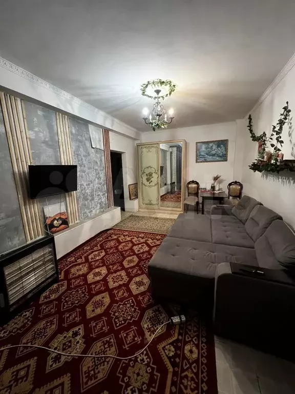 1-к. квартира, 45 м, 1/8 эт. - Фото 0