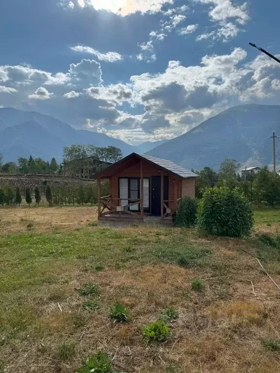 Дом в Карачаево-Черкесия, Теберда Карачаевский городской округ, ... - Фото 0