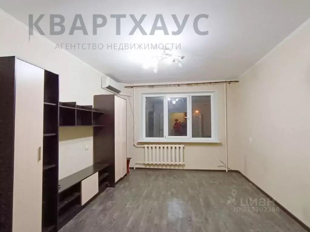 2-к кв. Волгоградская область, Волгоград ул. Сухова, 19 (51.9 м) - Фото 0