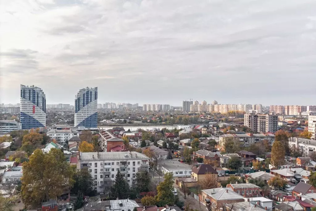 3-к кв. Краснодарский край, Краснодар Центральный мкр, ул. ... - Фото 2