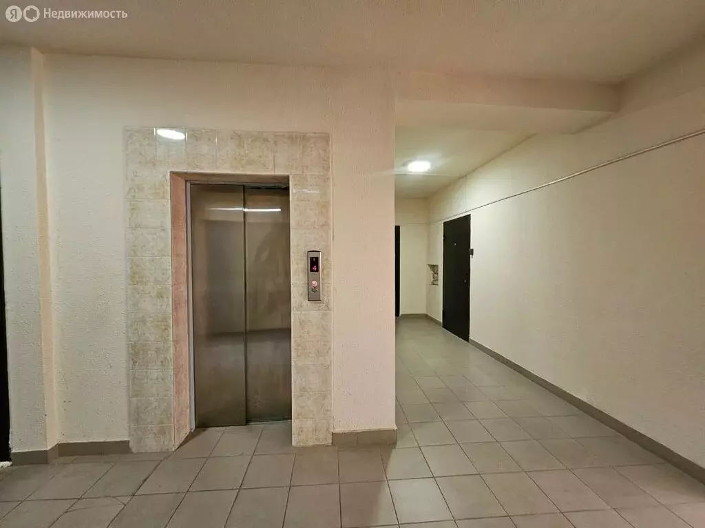 Квартира-студия: Абинск, улица Парижской Коммуны, 1И (36 м) - Фото 0