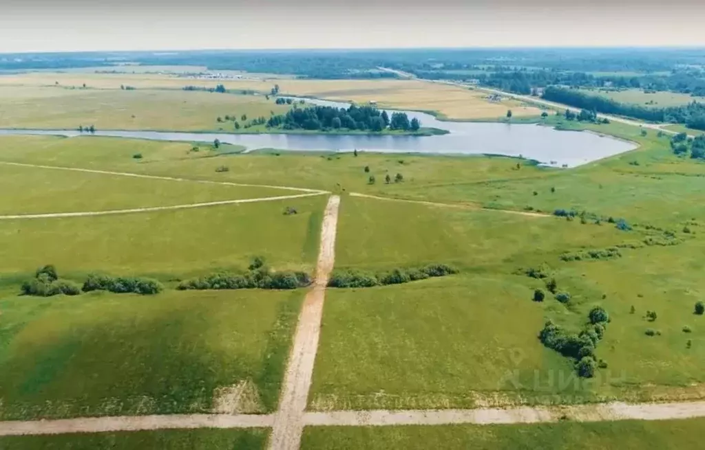 Участок в Тверская область, Зубцовский муниципальный округ, с. ... - Фото 1
