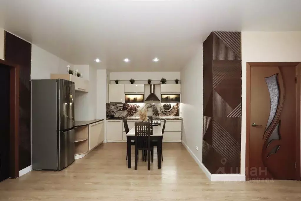 3-к кв. Иркутская область, Иркутск Байкальская ул., 124/1 (93.0 м) - Фото 1