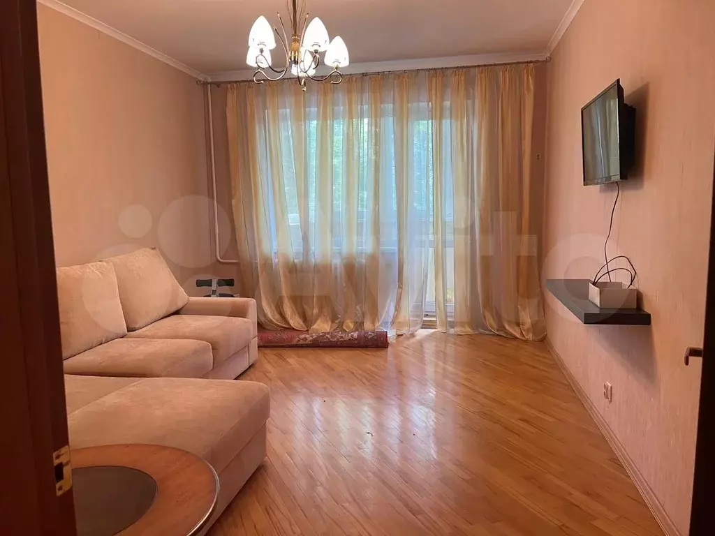 2-к. квартира, 60 м, 2/10 эт. - Фото 0