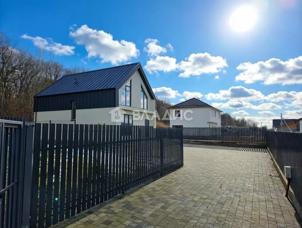 Дом в Калининградская область, Гурьевский муниципальный округ, пос. ... - Фото 2