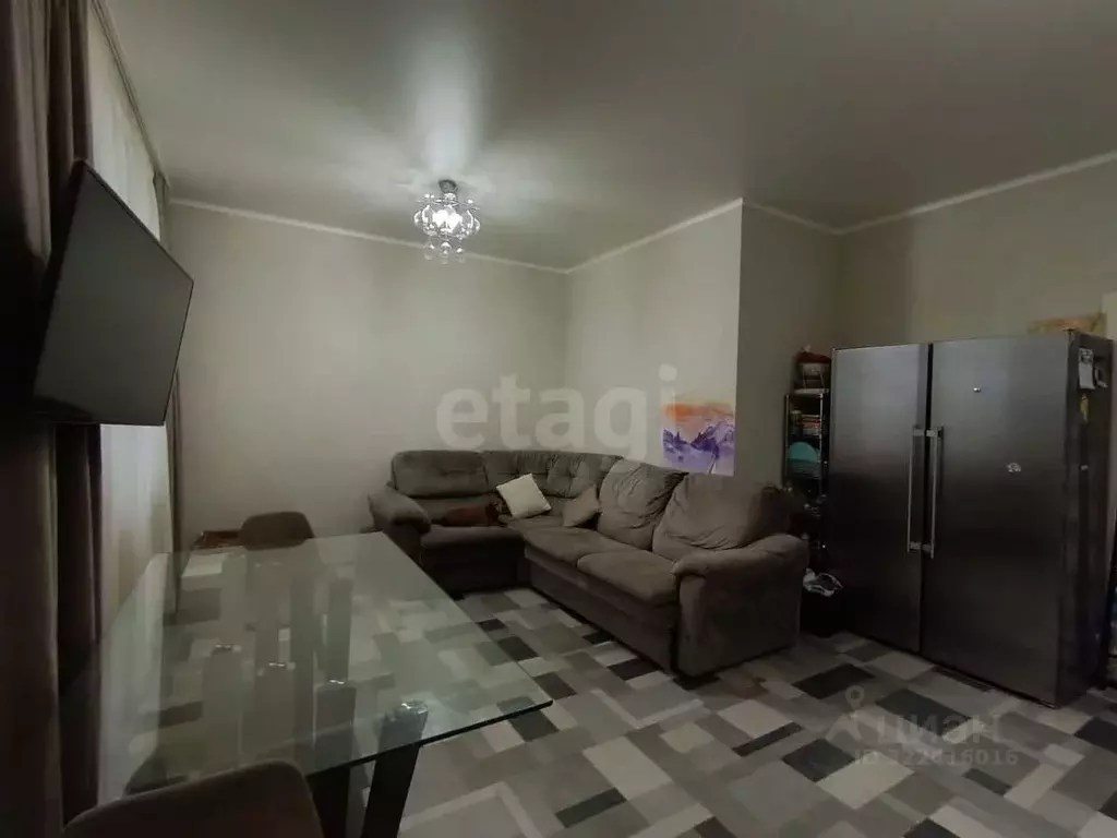 2-к кв. Ямало-Ненецкий АО, Салехард ул. Республики, 49 (86.8 м) - Фото 1