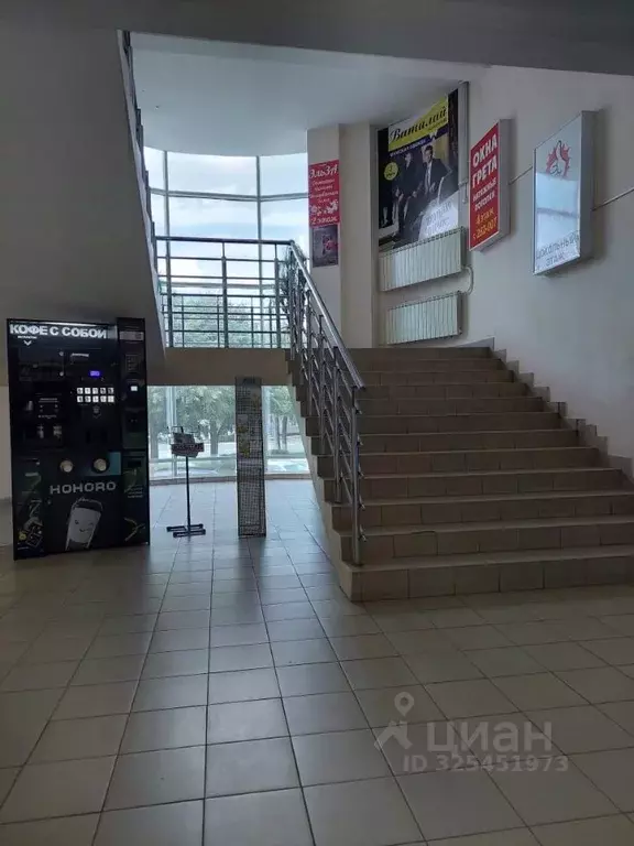 Торговая площадь в Марий Эл, Йошкар-Ола Первомайская ул., 111 (21 м) - Фото 2