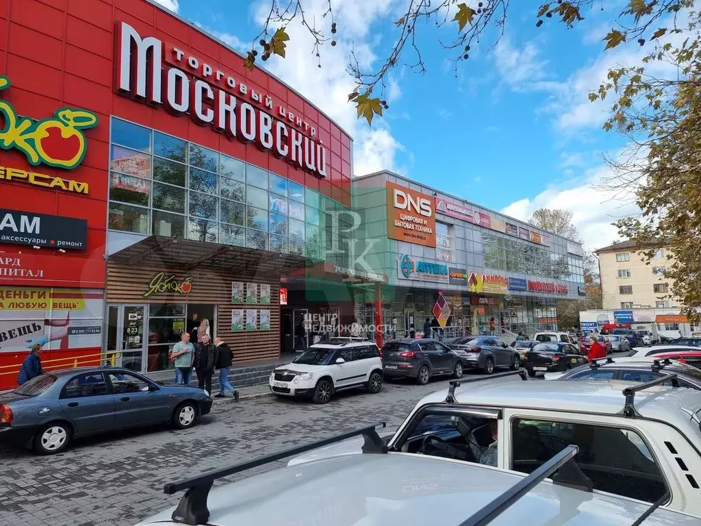 Торговое помещение 28 м в ТЦ “Московский” на пр-те Острякова - Фото 1
