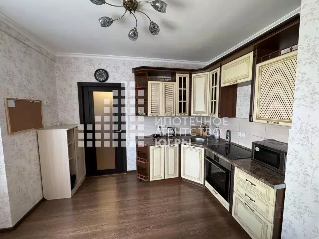 2-к кв. Ханты-Мансийский АО, Ханты-Мансийск ул. Строителей, 100 (62.0 ... - Фото 2