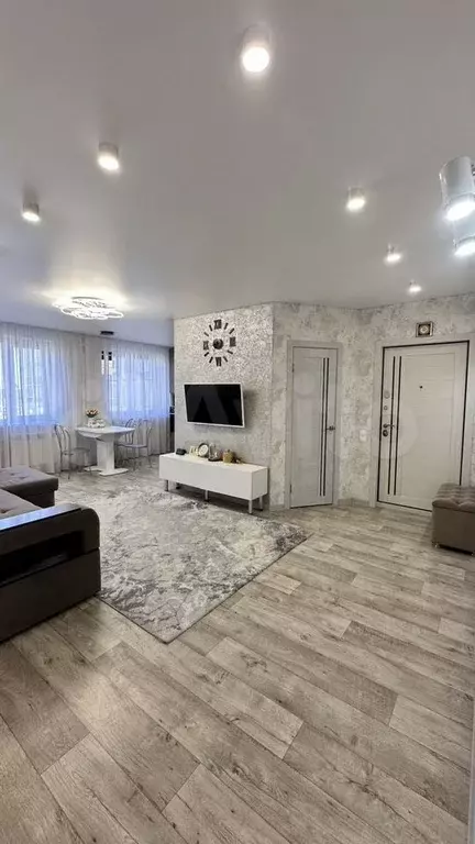 3-к. квартира, 67 м, 7/9 эт. - Фото 0