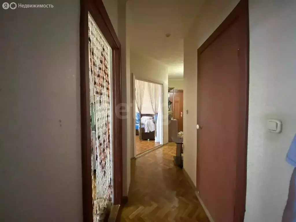 2-комнатная квартира: Тюмень, улица Станислава Карнацевича, 5 (53.9 м) - Фото 2