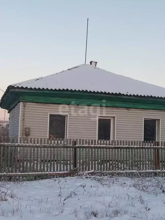 Дом в Кемеровская область, Топки ул. Фрунзе (38 м) - Фото 1