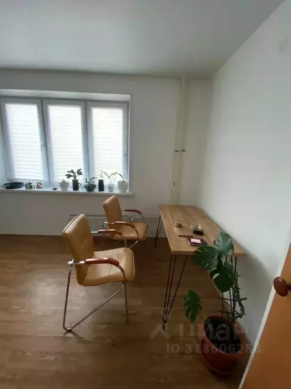 1-к кв. Пермский край, Березники Усольский-2 мкр, ул. Строителей, 5 ... - Фото 1