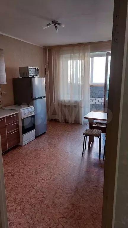 1-к. квартира, 45 м, 4/10 эт. - Фото 0