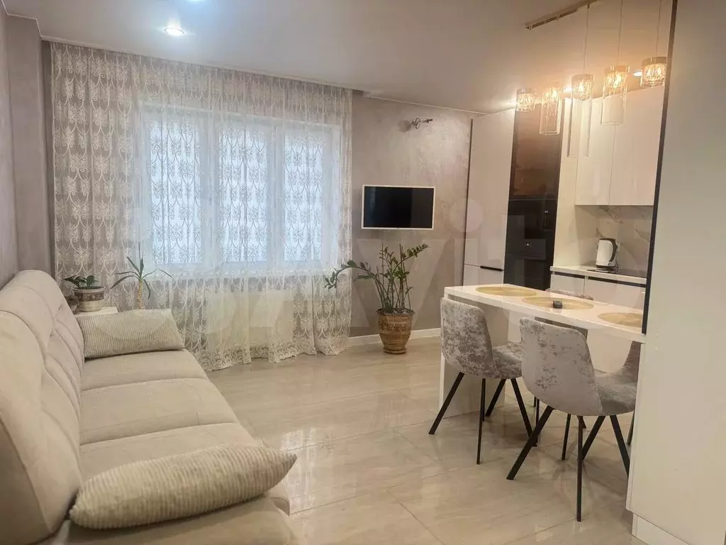 2-к. квартира, 80 м, 1/23 эт. - Фото 1