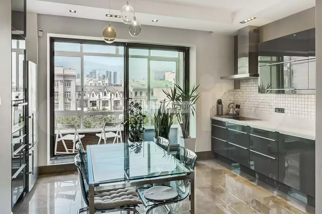 3-к. квартира, 90 м, 7/9 эт. - Фото 1