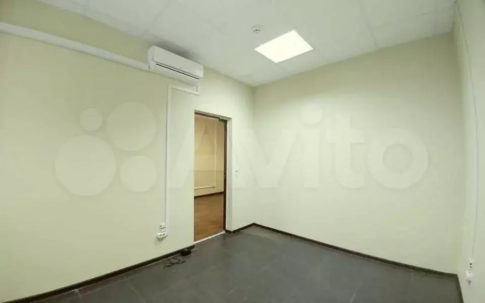 Офисное помещение на 2 этаже в бизнес центре - Фото 0