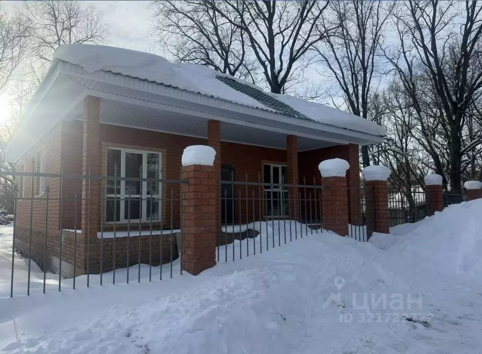 Дом в Башкортостан, Иглинский район, Акбердинский сельсовет, д. ... - Фото 1