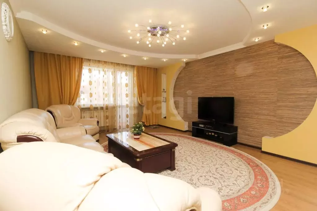 2-к кв. Красноярский край, Красноярск ул. Авиаторов, 66 (80.9 м) - Фото 0