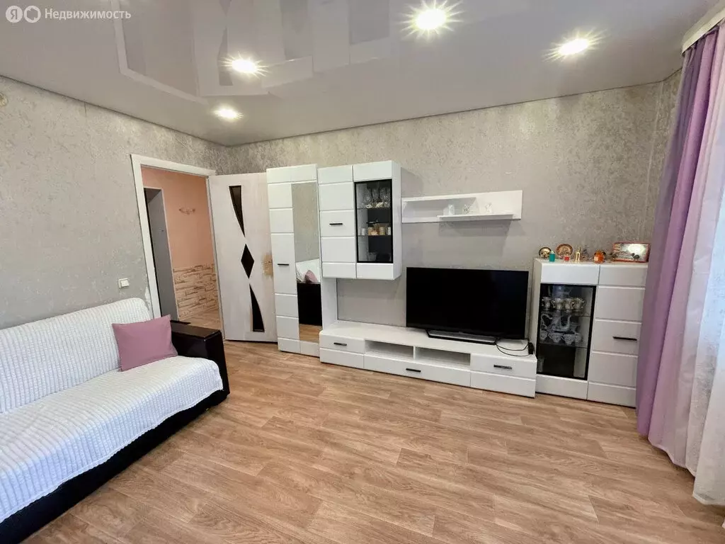 3-комнатная квартира: Миасс, улица 8 Марта, 150 (60 м) - Фото 1