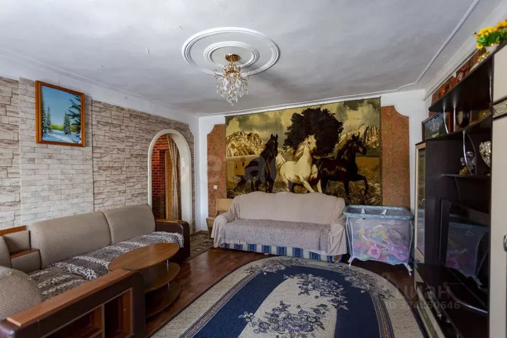 Дом в Кемеровская область, Новокузнецкий муниципальный округ, с. ... - Фото 1