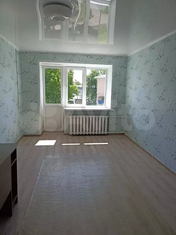 Комната 17,6 м в 1-к., 4/4 эт. - Фото 0