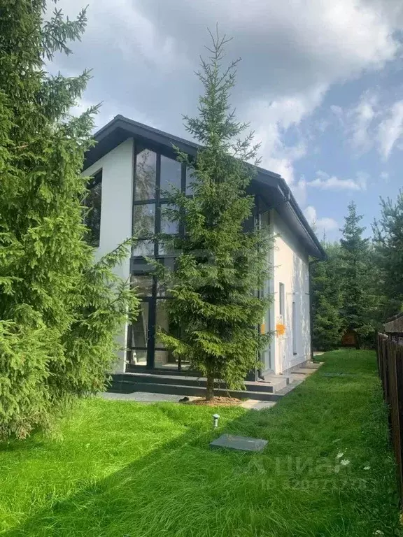 Дом в Калужская область, Малоярославецкий район, Коллонтай с/пос, д. ... - Фото 1