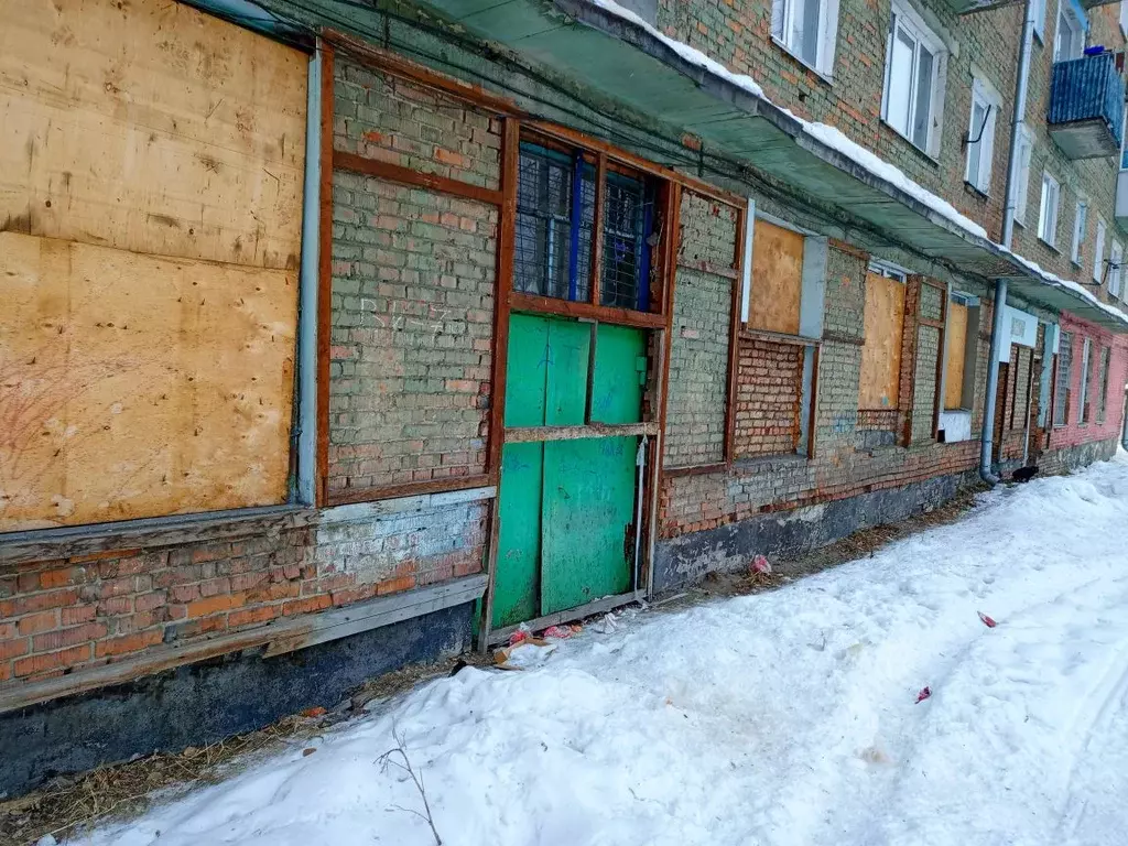 Помещение свободного назначения в Кемеровская область, Калтанский ... - Фото 2