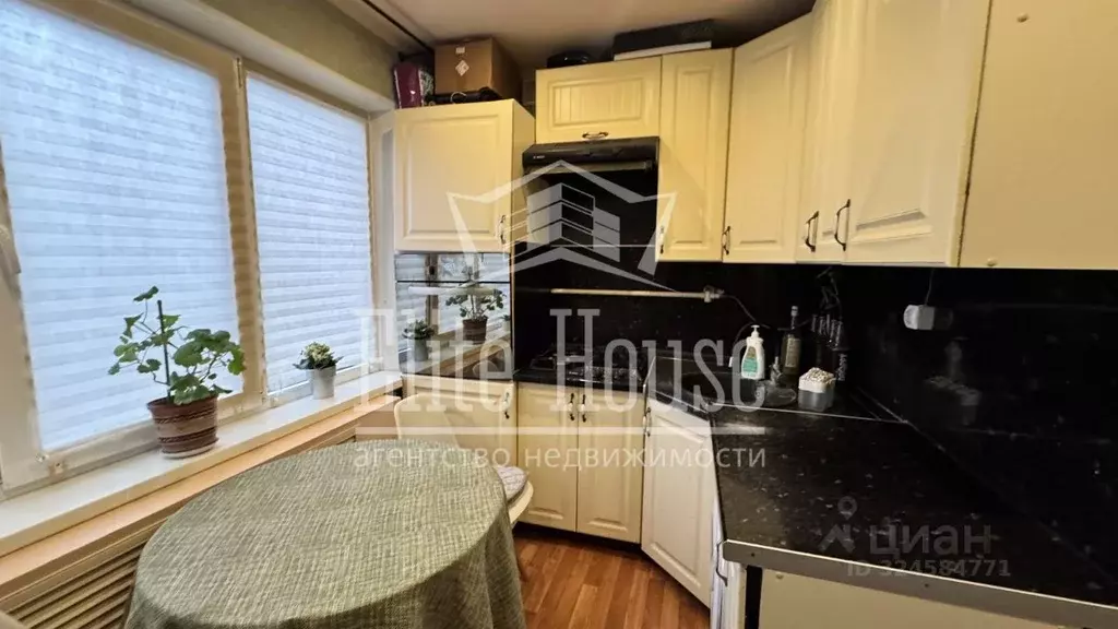 2-к кв. Калужская область, Калуга ул. Степана Разина, 36 (48.0 м) - Фото 1