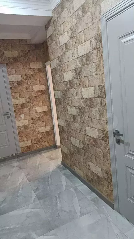 2-к. квартира, 590 м, 5/14 эт. - Фото 0