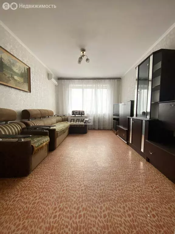 2-комнатная квартира: Волгоград, улица Кирова, 96 (51 м) - Фото 0