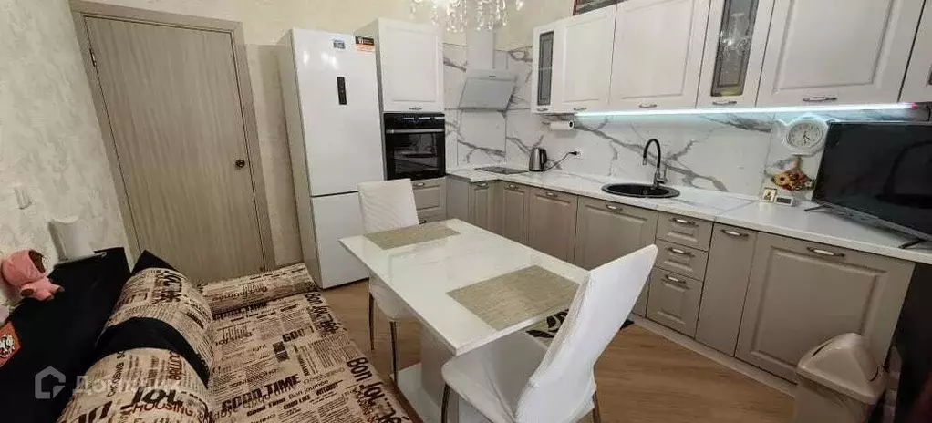 Продаётся 2-к квартира, 65 м - Фото 0