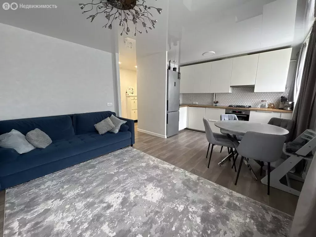 3-комнатная квартира: Екатеринбург, улица Академика Бардина, 11к1 ... - Фото 1