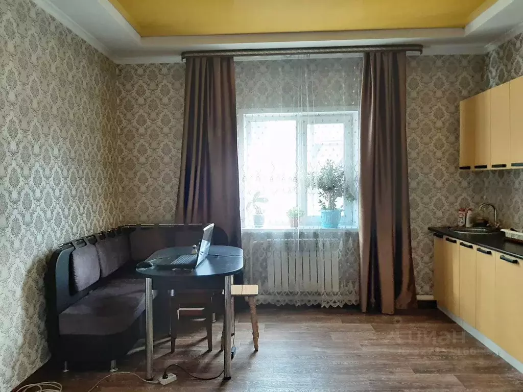 Дом в Алтай, Горно-Алтайск Набережная ул. (167 м) - Фото 1